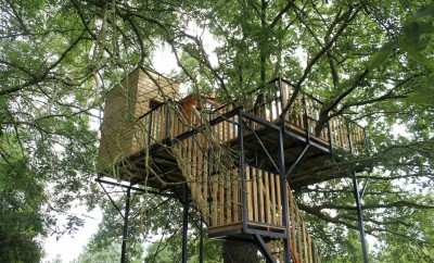 La Cabane Perchée de L’Hermitage