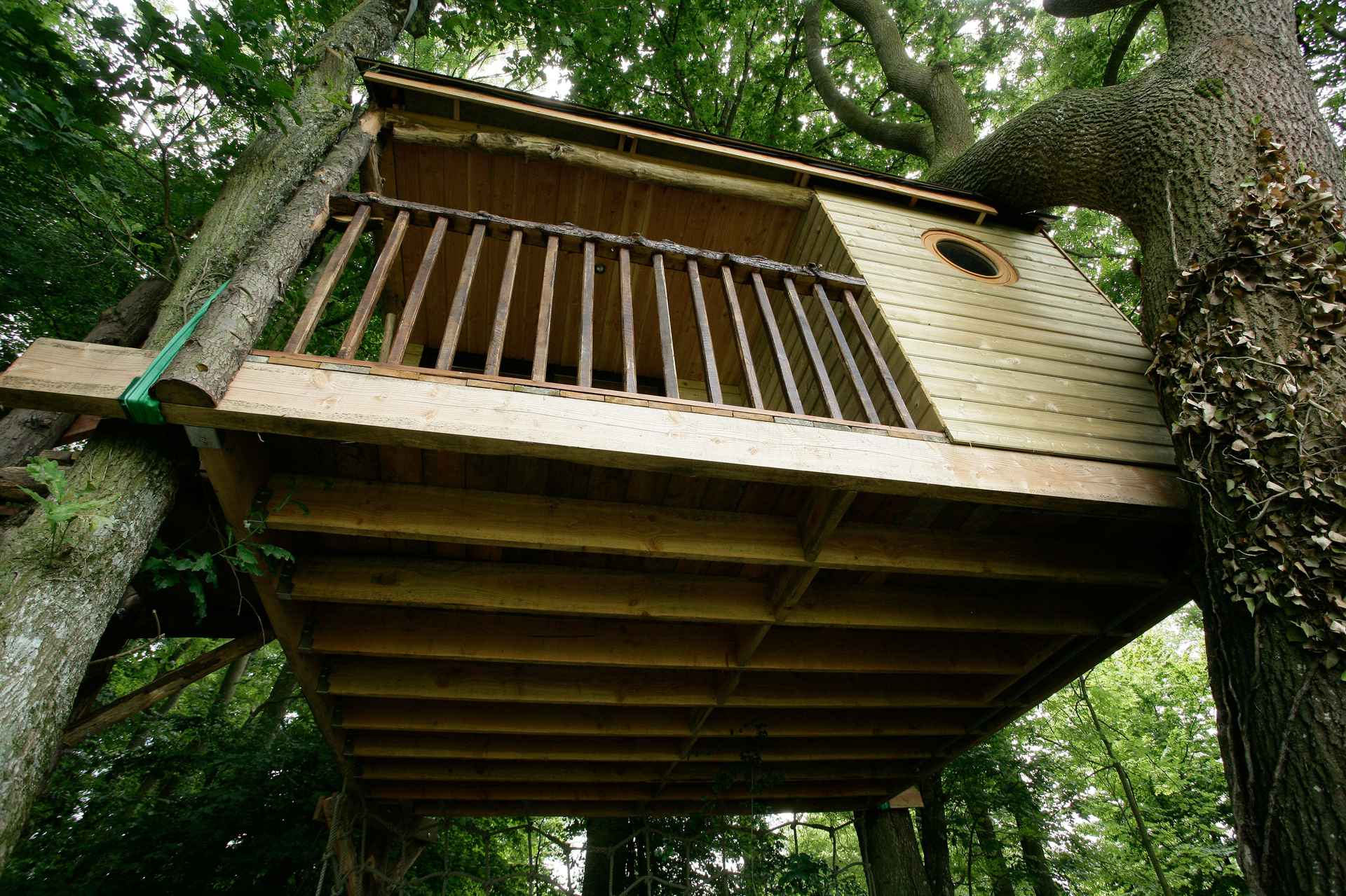 cabane vue contreplongee