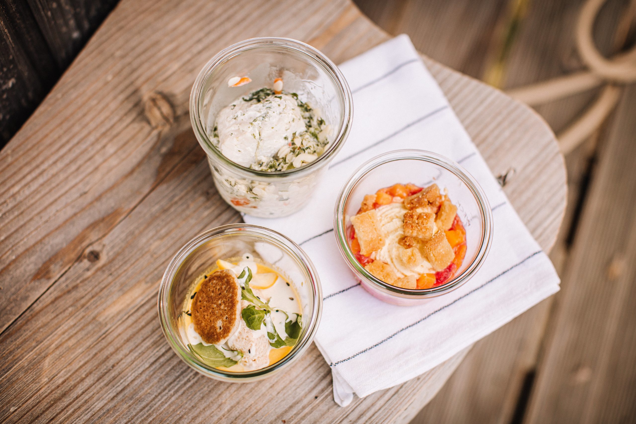 Entreprise_ChouetteCabane_JustineB-67 Dégustation de plats locaux en bocaux dans un hébergement insolite en Pays de la Loire.