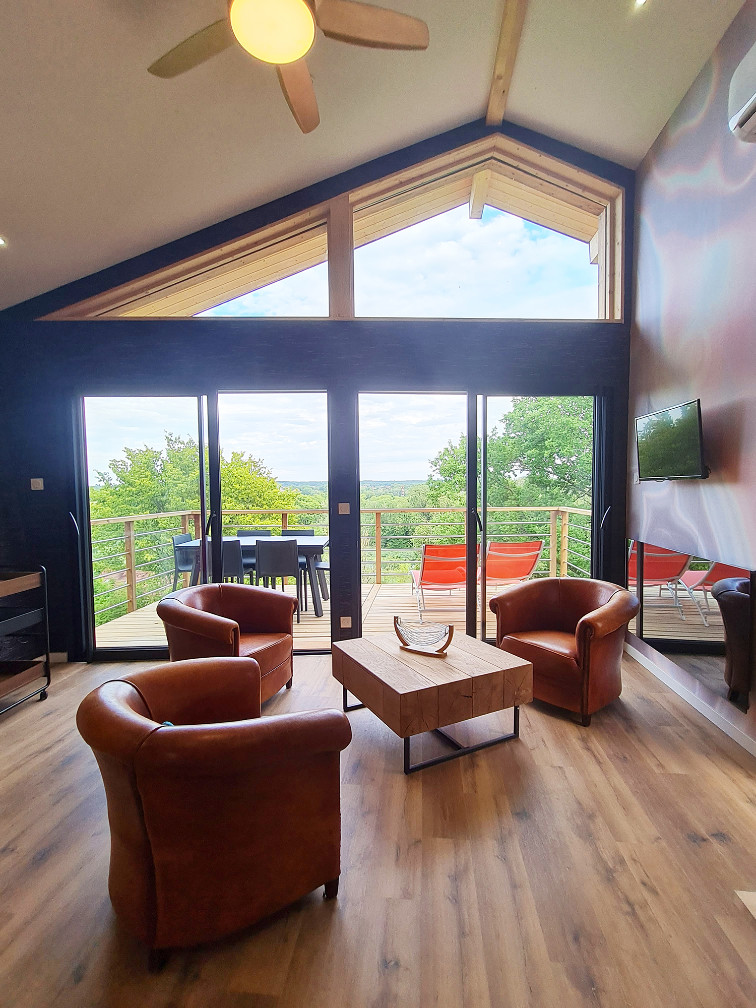 20230731_181507-new-redim