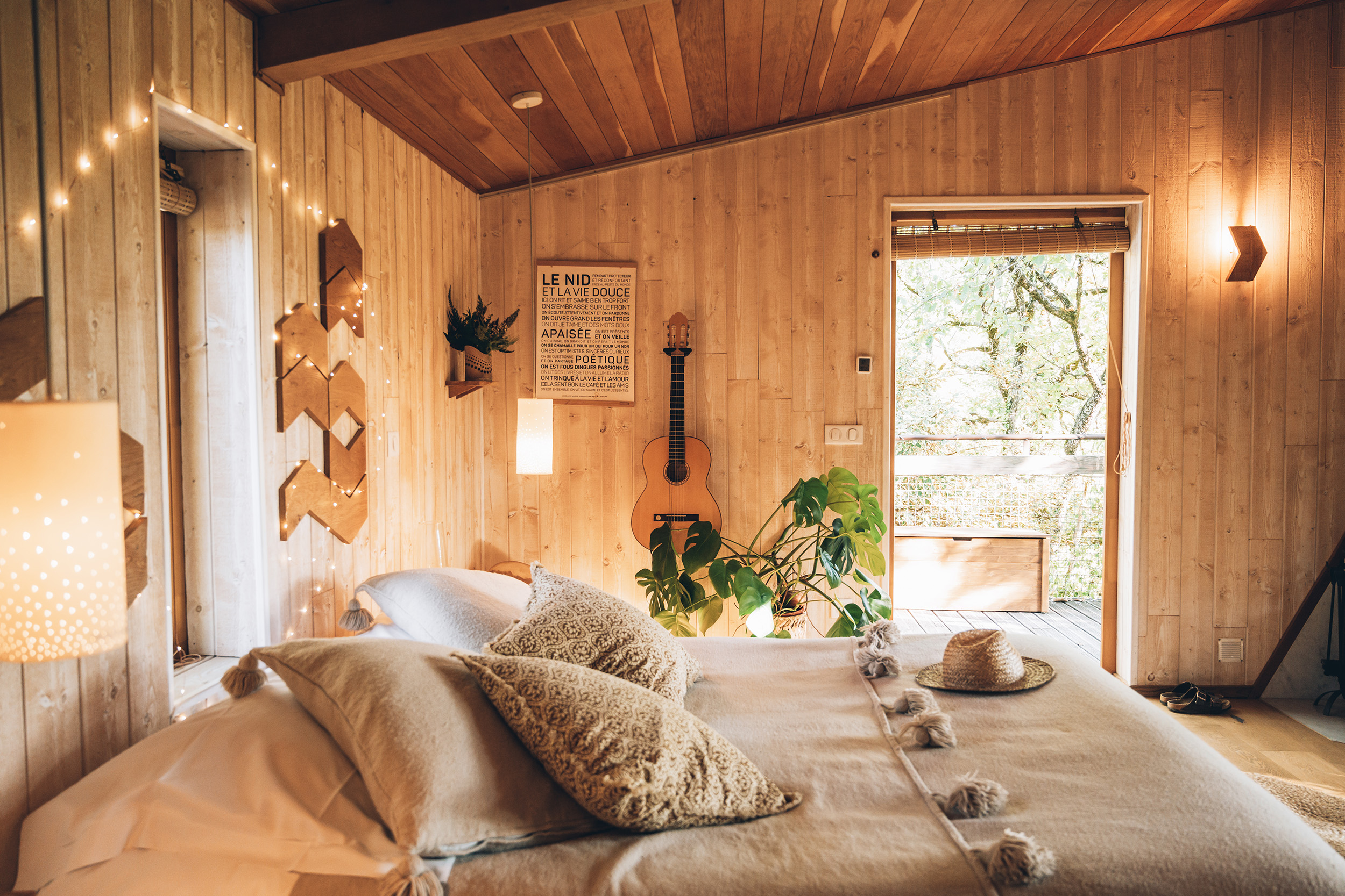 PELLA-ROCA-Cabane-Spa-2-_-spa-et-sauna-privatif-_-cr-@bestjobers-_-www.pella-roca-7