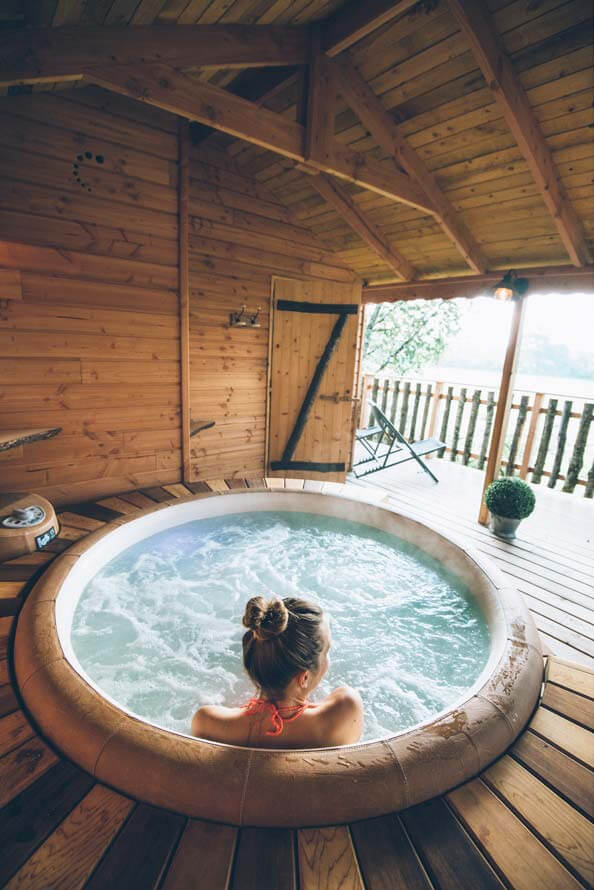 cabane-arbre-centre-jacuzzi
