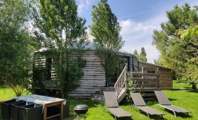 Giant yourte contemporaine