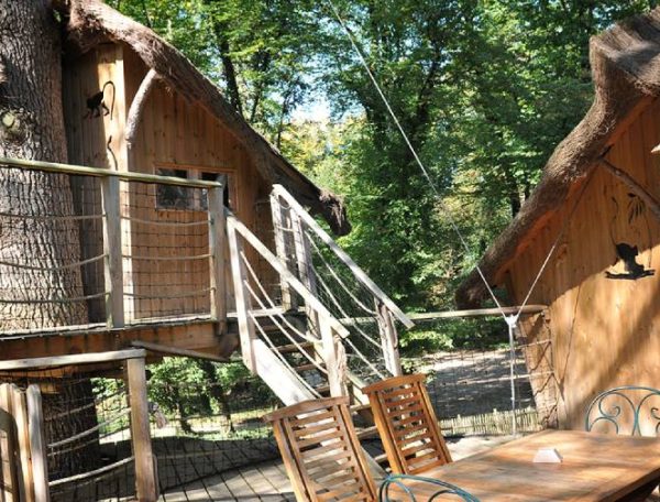 Terrasse-cabanes-Ouistitis