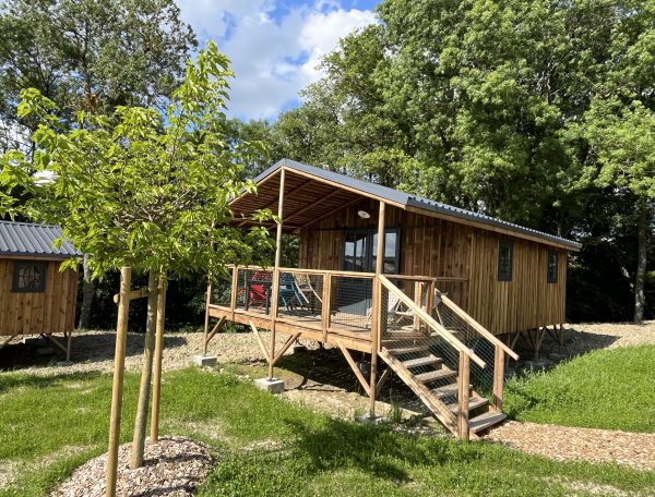 DDAF4B1E-FF0E-48B1-9B3E-97AE982B0369