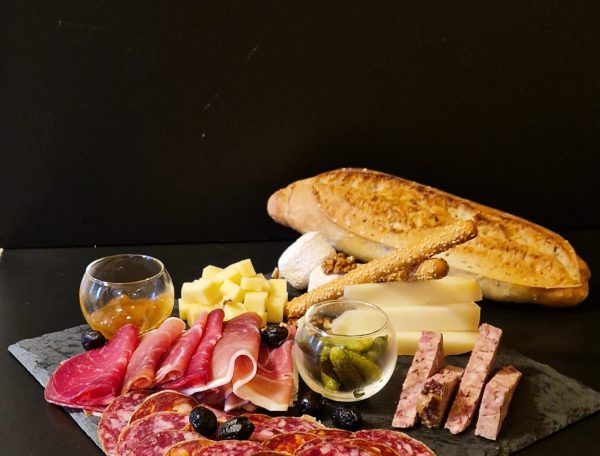 Planche charcuteries et fromages