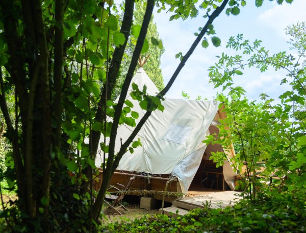 Au-Bonheur-Nomade-Tipi-Trappeur-Exterieur-2-10m