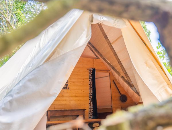 Au-Bonheur-Nomade-Tipi-Trappeur-Exterieur-3-10m