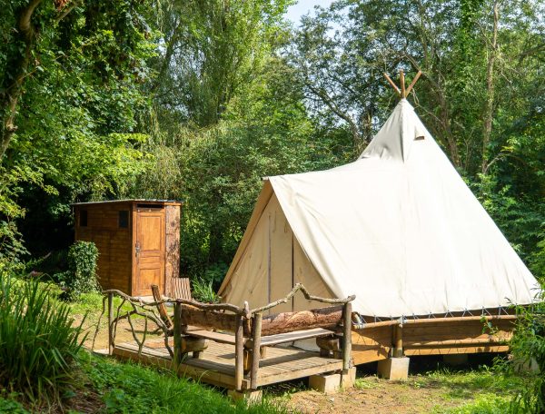 Au-Bonheur-Nomade-Tipi-Trappeur-Exterieur-4-10m
