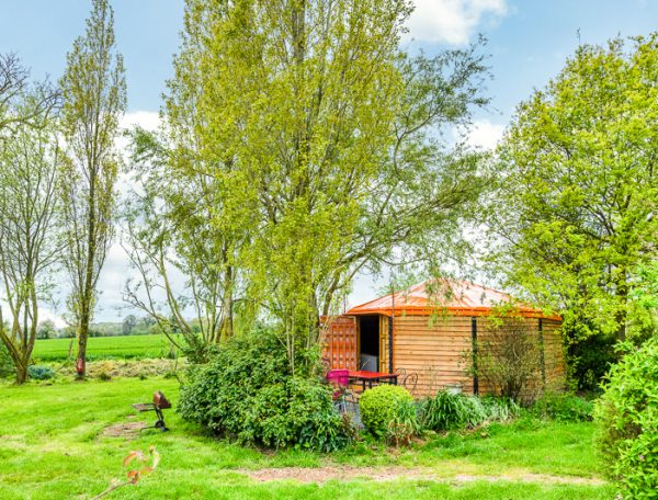 Au-Bonheur-Nomade-Yourte-Orange-Exterieur-3