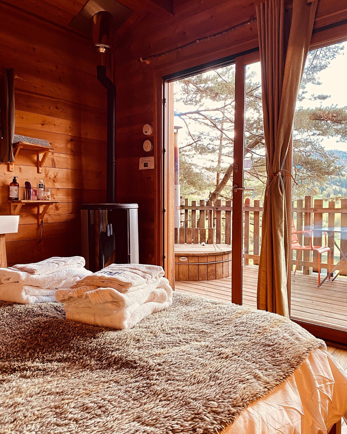 63F5325D-984C-40F7-93B6-4618DDE3B23E