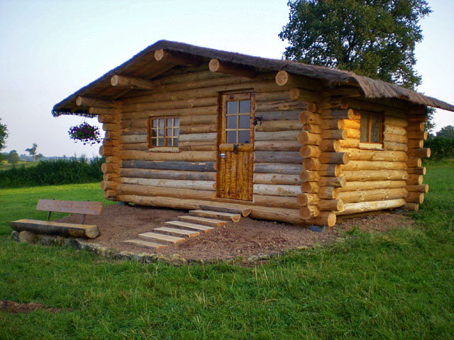 Cabane Trappeur à la ferme des Bassets en Bourgogne