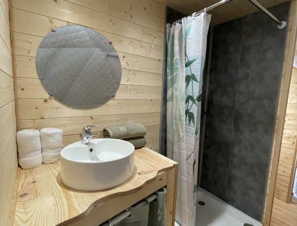 b0f7714d-b808-4782-b707-62c819888475